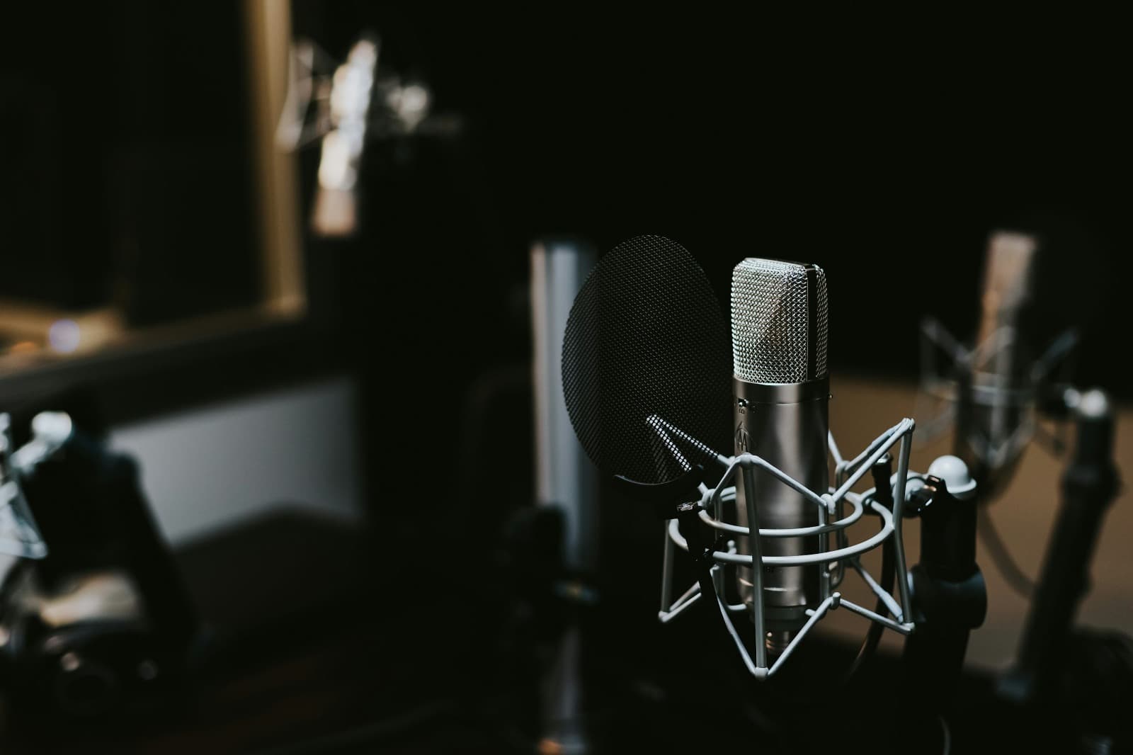 How Much Does It Cost to Record a Podcast in Lahore?